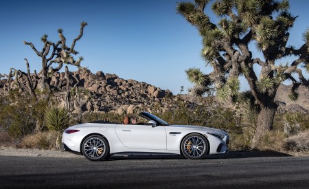 2022 Mercedes-AMG SL 55 4Matic+ US version Side Wallpapers 450x275 (44)