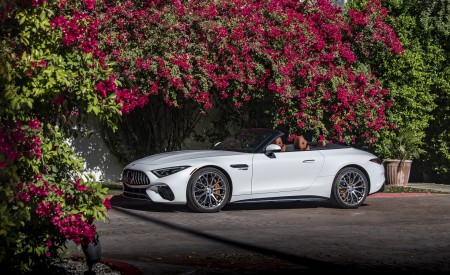 2022 Mercedes-AMG SL 55 4Matic+ US version Side Wallpapers 450x275 (50)