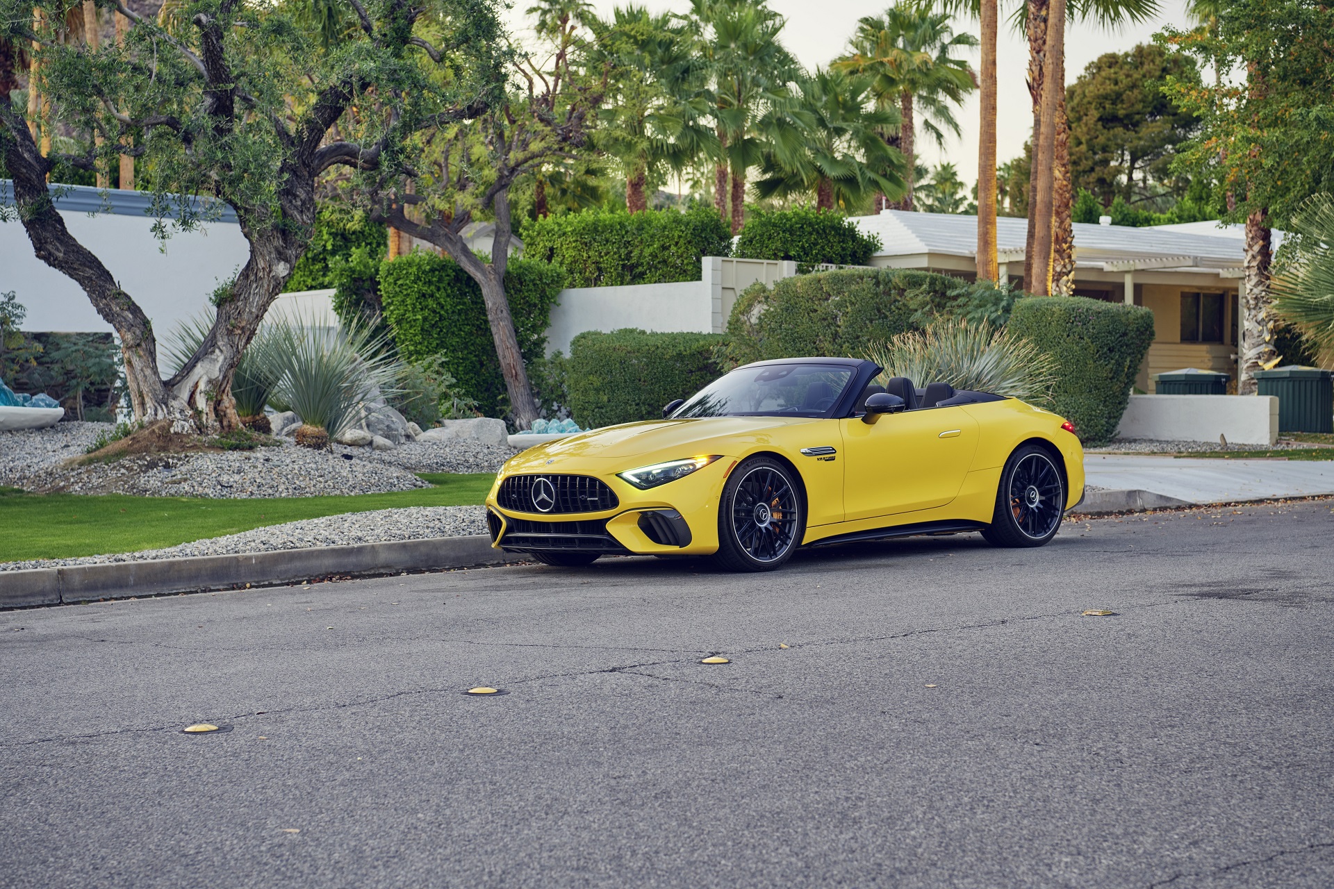 2022 Mercedes-AMG SL 63 4Matic+ (US-Spec) Front Three-Quarter Wallpapers (10)