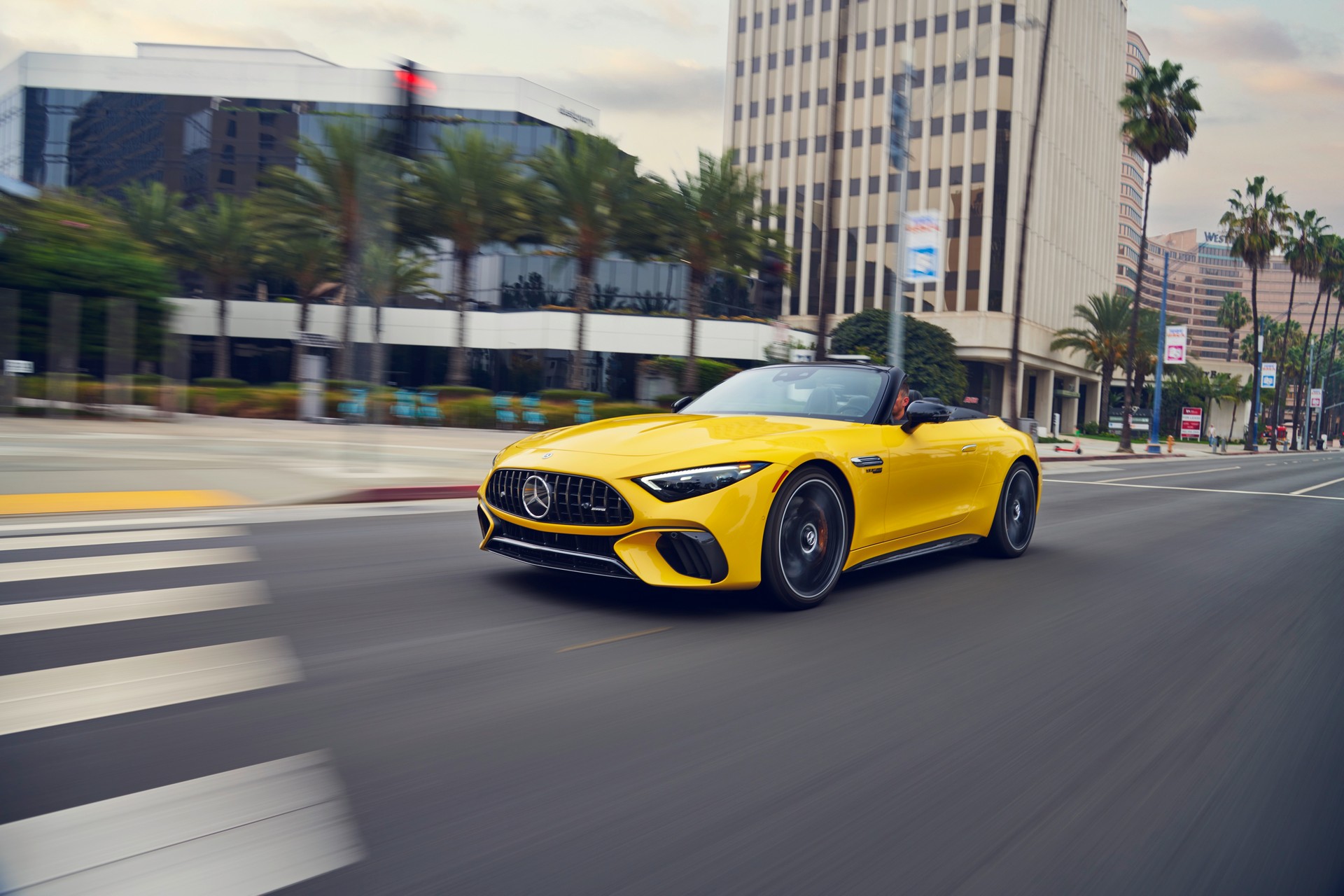 2022 Mercedes-AMG SL 63 4Matic+ (US-Spec) Front Three-Quarter Wallpapers (7)