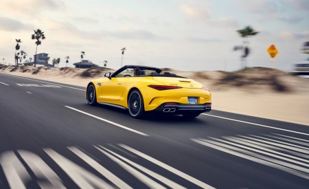 2022 Mercedes-AMG SL 63 4Matic+ US version Rear Three-Quarter Wallpapers 450x275 (5)