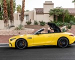 2022 Mercedes-AMG SL 63 4Matic+ (US-Spec) Side Wallpapers 150x120 (15)