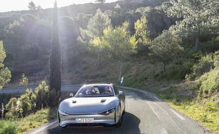 2022 Mercedes-Benz Vision EQXX Front Wallpapers 450x275 (8)