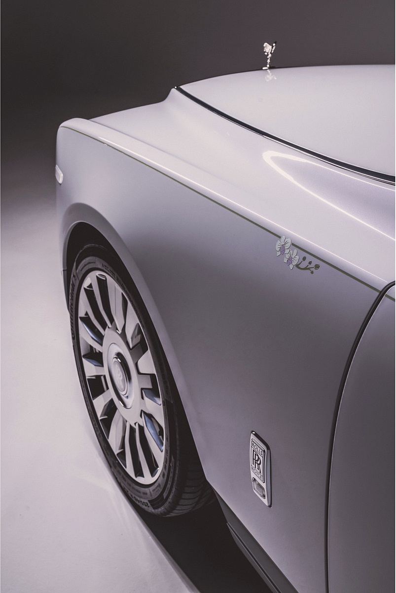2022 Rolls-Royce Phantom Orchid Detail Wallpapers  (3)