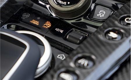 2023 Aston Martin DBX707 (Color: Plasma Blue) Central Console Wallpapers 450x275 (91)