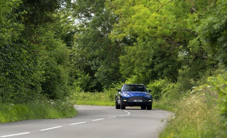 2023 Aston Martin DBX707 (Color: Plasma Blue) Front Wallpapers 450x275 (20)