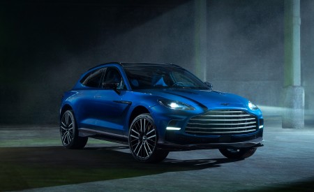 2023 Aston Martin DBX707 Front Three-Quarter Wallpapers 450x275 (105)