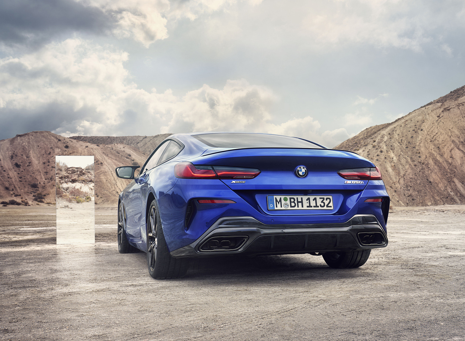 2023 BMW 8 Series Coupe Rear Wallpapers (9)