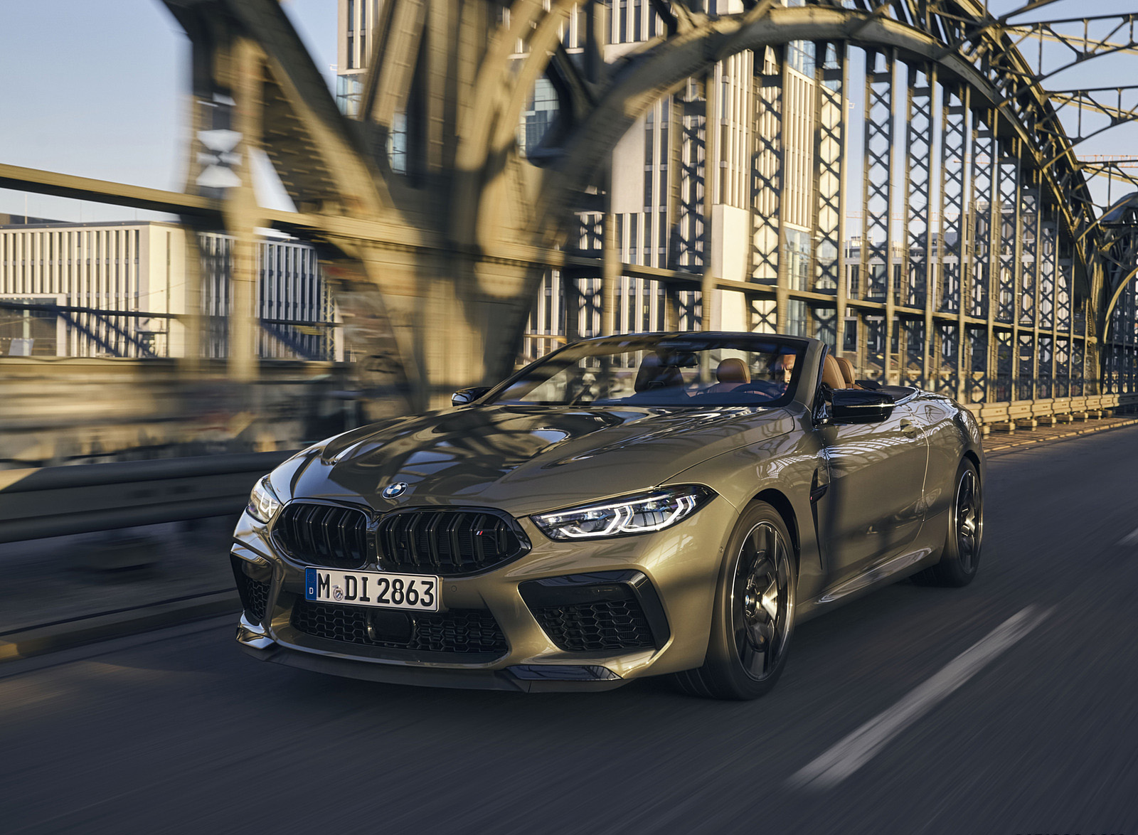 2023 BMW M8 Competition Convertible Front Three-Quarter Wallpapers (1)
