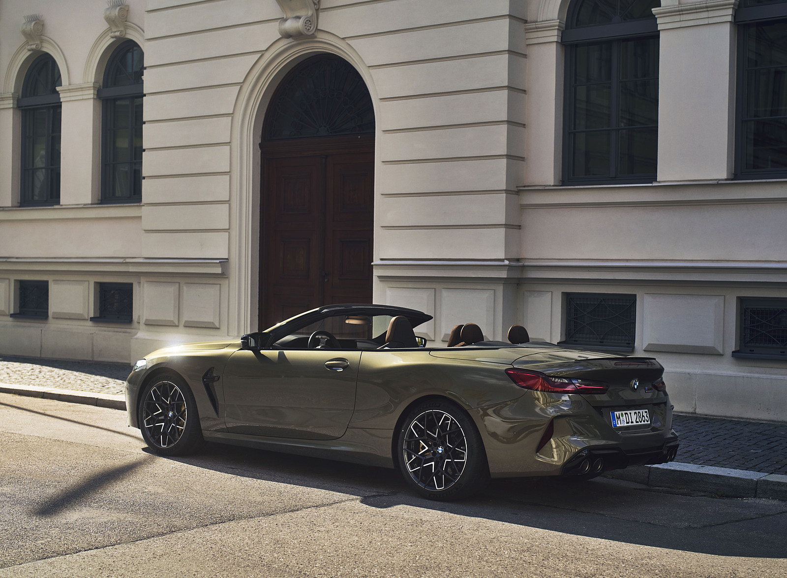2023 BMW M8 Competition Convertible Rear Three-Quarter Wallpapers (10)
