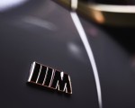 2023 BMW iX M60 Badge Wallpapers 150x120 (42)