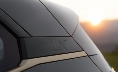 2023 BMW iX M60 Detail Wallpapers 450x275 (156)