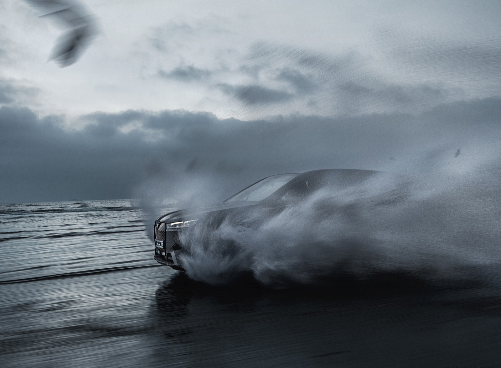 2023 BMW iX M60 Front Three-Quarter Wallpapers  (4)