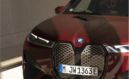 2023 BMW iX M60 Front Wallpapers 450x275 (75)