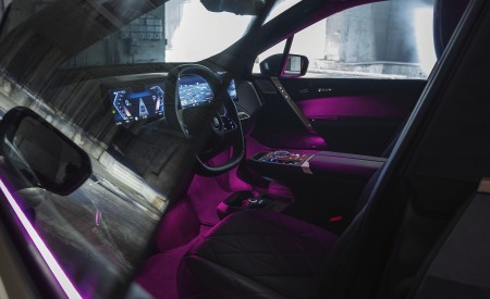 2023 BMW iX M60 Interior Wallpapers 450x275 (181)