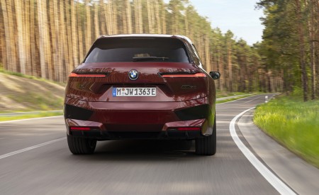 2023 BMW iX M60 Rear Wallpapers 450x275 (8)