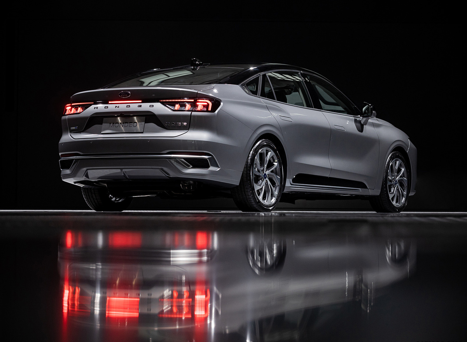 2023 Ford Mondeo Rear Three-Quarter Wallpapers (3)