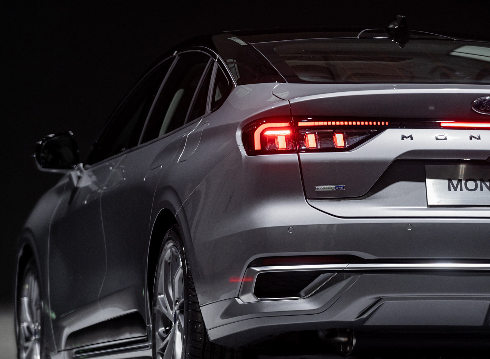 2023 Ford Mondeo Tail Light Wallpapers (4)