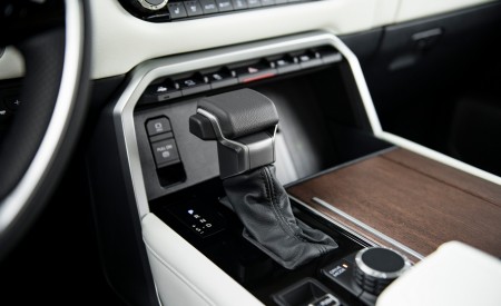 2023 Toyota Sequoia Capstone Interior Detail Wallpapers 450x275 (70)