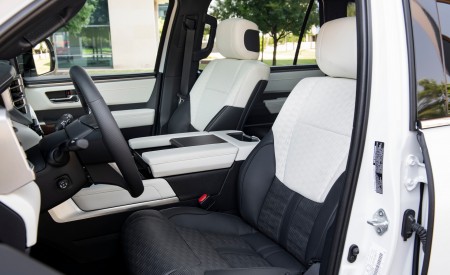 2023 Toyota Sequoia Capstone Interior Front Seats Wallpapers 450x275 (86)