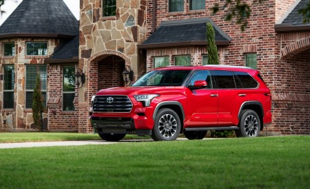 2023 Toyota Sequoia Limited Front Three-Quarter Wallpapers 450x275 (4)