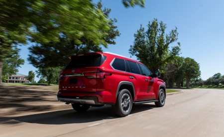 2023 Toyota Sequoia Limited Rear Three-Quarter Wallpapers 450x275 (12)