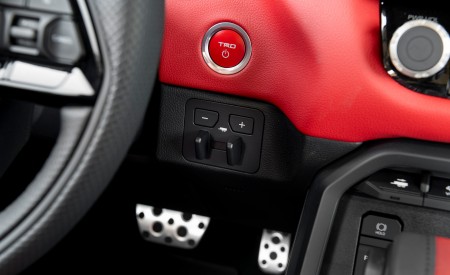 2023 Toyota Sequoia TRD Pro Interior Detail Wallpapers  450x275 (83)