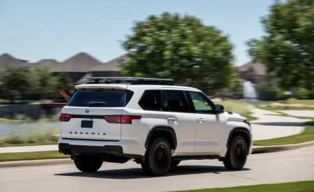 2023 Toyota Sequoia TRD Pro Rear Three-Quarter Wallpapers 450x275 (2)