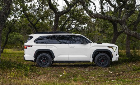 2023 Toyota Sequoia TRD Pro Side Wallpapers 450x275 (104)