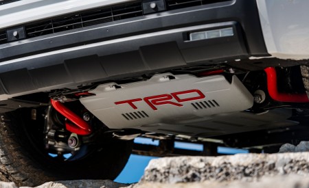 2023 Toyota Sequoia TRD Pro Undercarriage Wallpapers 450x275 (58)