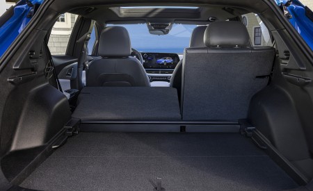 2024 Chevrolet Equinox EV 3LT Trunk Wallpapers 450x275 (27)