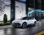 2024 Chevrolet Equinox EV 3RS Front Three-Quarter Wallpapers 150x120 (28)