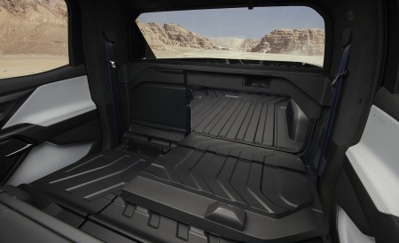2024 Chevrolet Silverado EV RST Interior Detail Wallpapers 450x275 (27)
