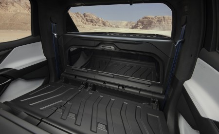 2024 Chevrolet Silverado EV RST Interior Detail Wallpapers 450x275 (28)
