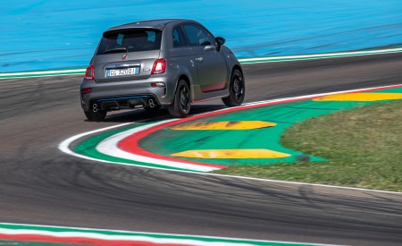 2022 Abarth F595 Rear Three-Quarter Wallpapers 450x275 (13)
