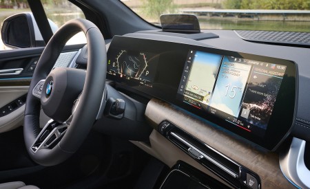 2022 BMW 2 Series 220i Active Tourer Central Console Wallpapers 450x275 (70)