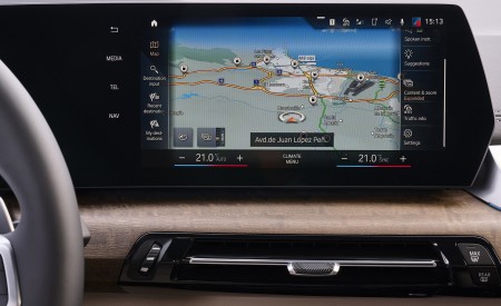 2022 BMW 2 Series 220i Active Tourer Central Console Wallpapers  450x275 (73)