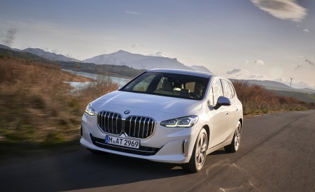 2022 BMW 2 Series 220i Active Tourer Front Wallpapers  450x275 (14)