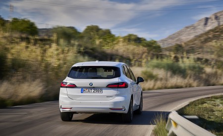 2022 BMW 2 Series 220i Active Tourer Rear Wallpapers 450x275 (10)