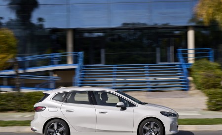 2022 BMW 2 Series 220i Active Tourer Side Wallpapers  450x275 (33)