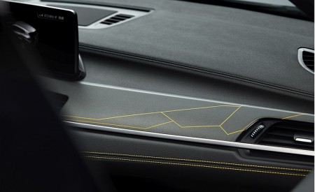 2022 BMW X2 GoldPlay Edition Interior Detail Wallpapers  450x275 (63)