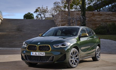 2022 BMW X2 GoldPlay Edition xDrive25e Front Three-Quarter Wallpapers 450x275 (17)