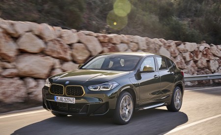 2022 BMW X2 GoldPlay Edition xDrive25e Front Three-Quarter Wallpapers 450x275 (8)