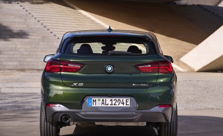 2022 BMW X2 GoldPlay Edition xDrive25e Rear Wallpapers  450x275 (28)