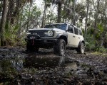 2022 Ford Bronco Everglades (Color: Desert Sand) Front Three-Quarter Wallpapers 150x120 (13)