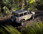 2022 Ford Bronco Everglades (Color: Desert Sand) Rear Three-Quarter Wallpapers 150x120 (15)