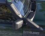 2022 Ford Bronco Everglades (Color: Eruption Green) Raised engine air intake Wallpapers 150x120 (45)