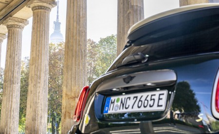 2022 Mini Cooper SE Resolute Edition Detail Wallpapers 450x275 (88)