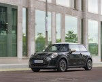2022 Mini Cooper SE Resolute Edition Front Three-Quarter Wallpapers  150x120 (49)