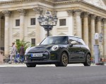 2022 Mini Cooper SE Resolute Edition Front Three-Quarter Wallpapers 150x120 (11)